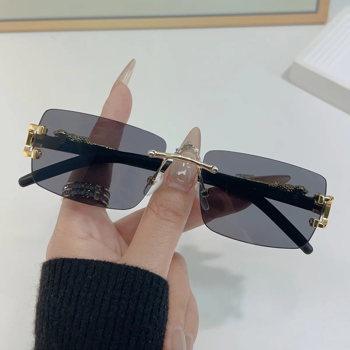 Lunettes de Soleil Frameless Rectangulaires – Style Vintage – Homme & Femme