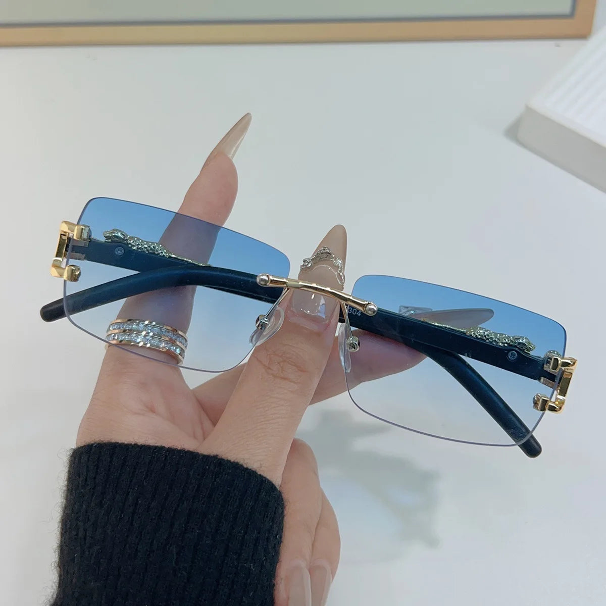 Lunettes de Soleil Frameless Rectangulaires – Style Vintage – Homme & Femme